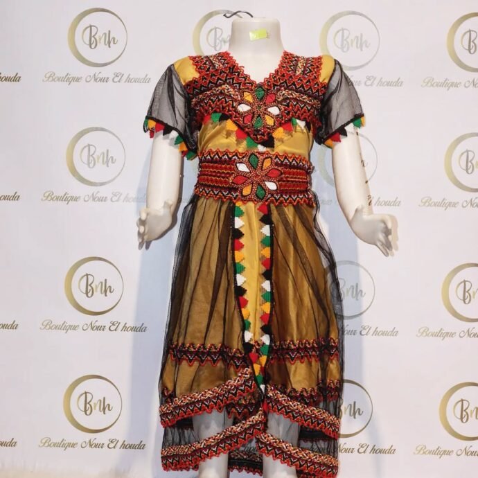 قبايل بنات تلبس 18 شهر