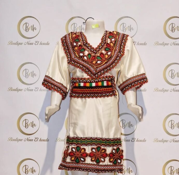 جبة قبايل بنات تلبس 18 شهر